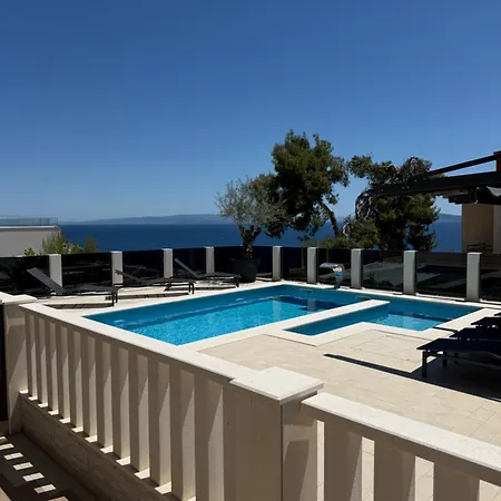 Apartament Omazic *