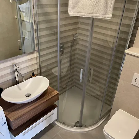 Apartament Omazic *