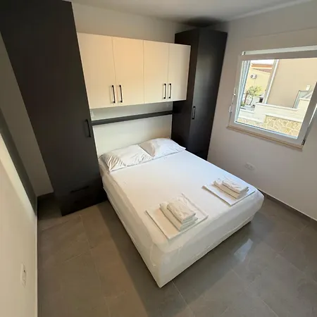 Apartament Omazic *