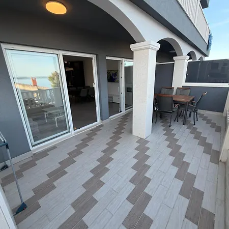 Apartament Omazic