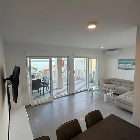 Apartament Omazic
