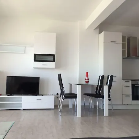 Apartament Omazic *