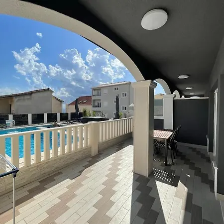Apartment Omazic