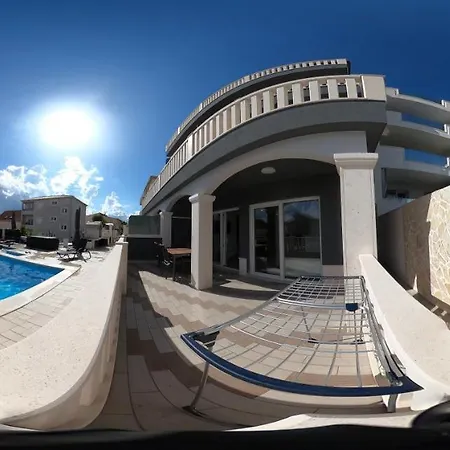 Apartment Omazic