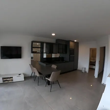 Omazic Apartment